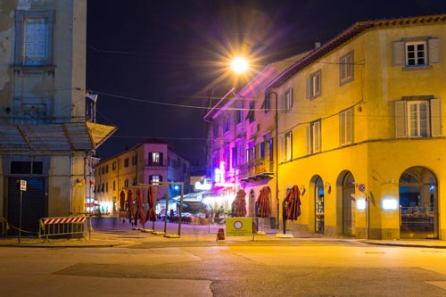 Pisa street at night
