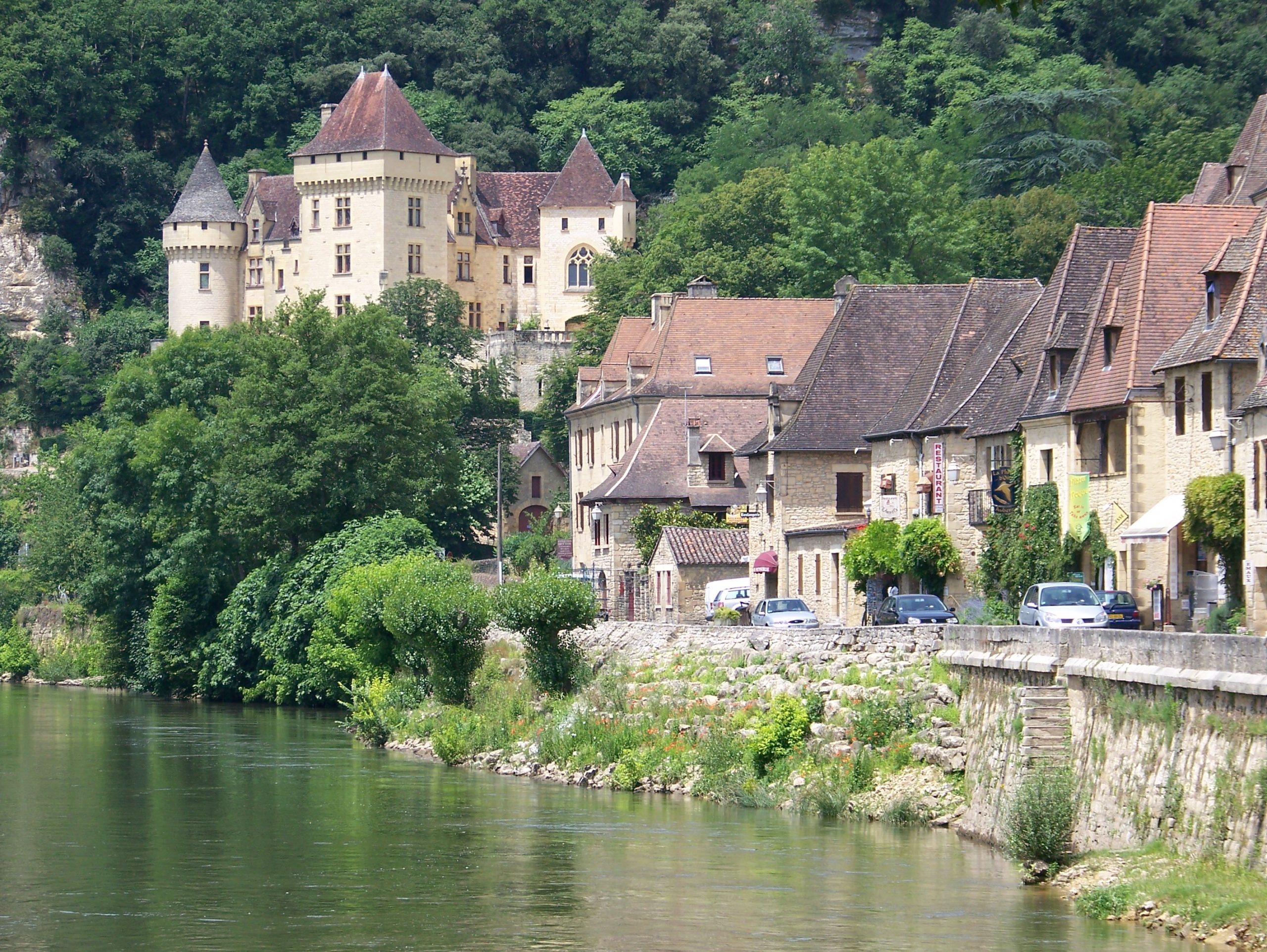 La Roque Gageac on Walking in the Dordogne